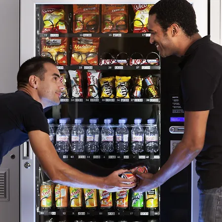 Hotelf1 Parc Des Expositions Hotel *